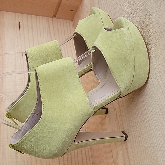 BCBGENERATION sz7.5 Helara Lime Green Leather Platform - Picture 1 of 13